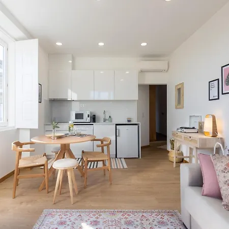 Riverfront Avenida 13 - Your Boho Flat - Uchill Lägenhet Viana do Castelo