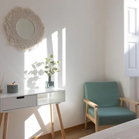 Riverfront Avenida 13 - Your Boho Flat - Uchill Lägenhet *