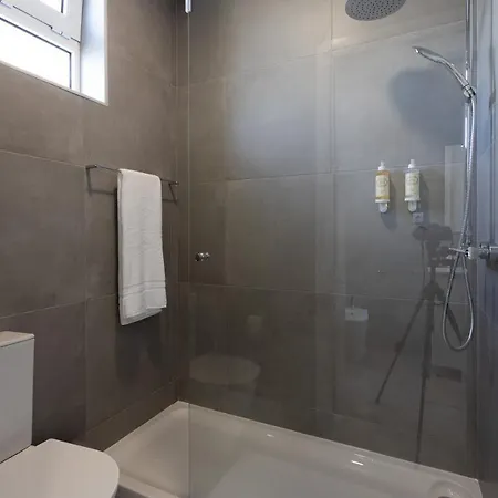 Ichill Riverfront Avenida 13 - Your Boho Flat Apartamento Viana do Castelo