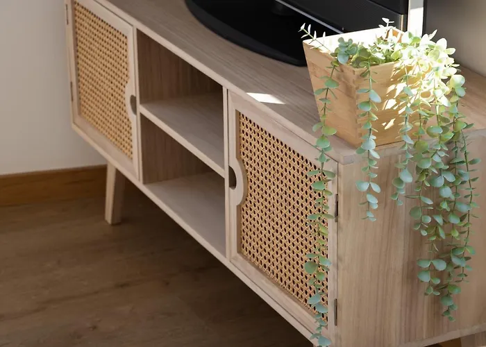 Riverfront Avenida 13 - Your Boho Flat - Uchill Apartment Viana do Castelo