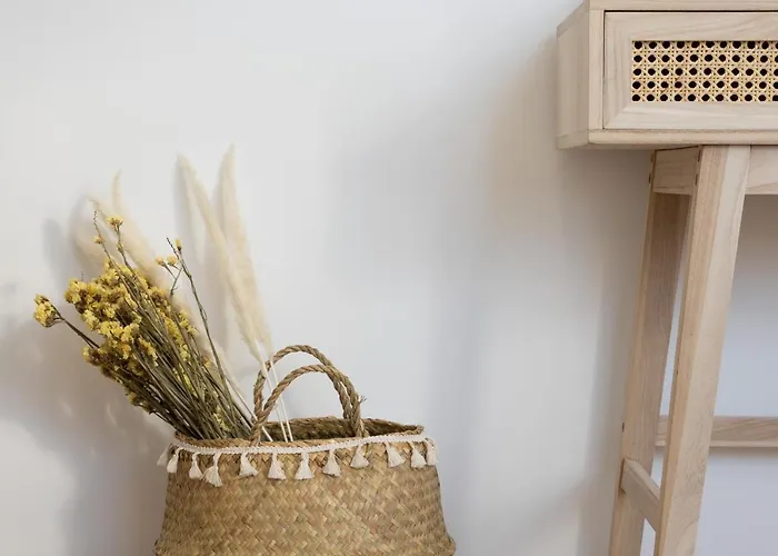 Riverfront Avenida 13 - Your Boho Flat - Uchill